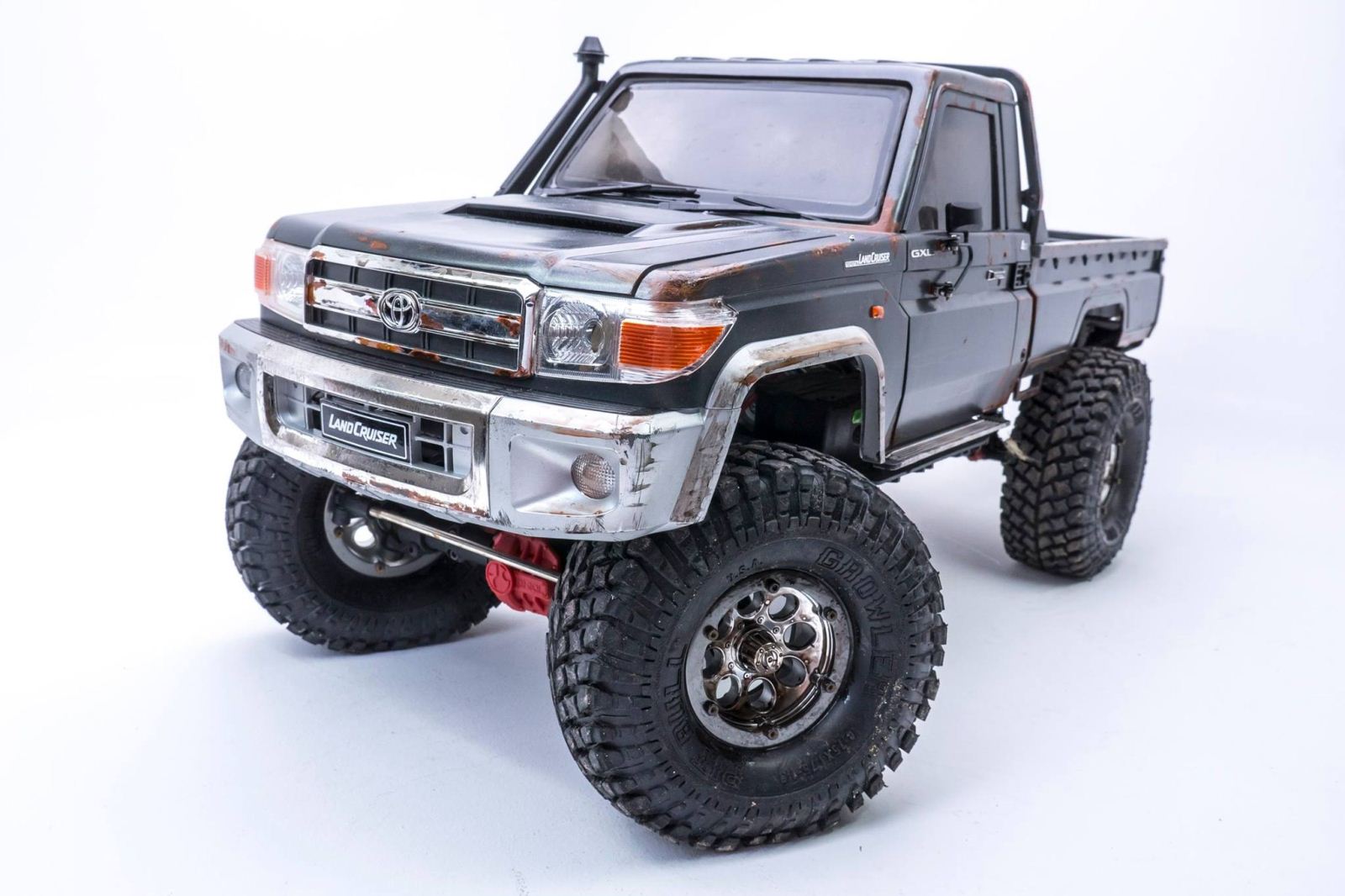 axial scx10 land cruiser